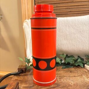 Aladdin Vintage Economy Vacuum Bottle Thermos 1 Quart Red & Black